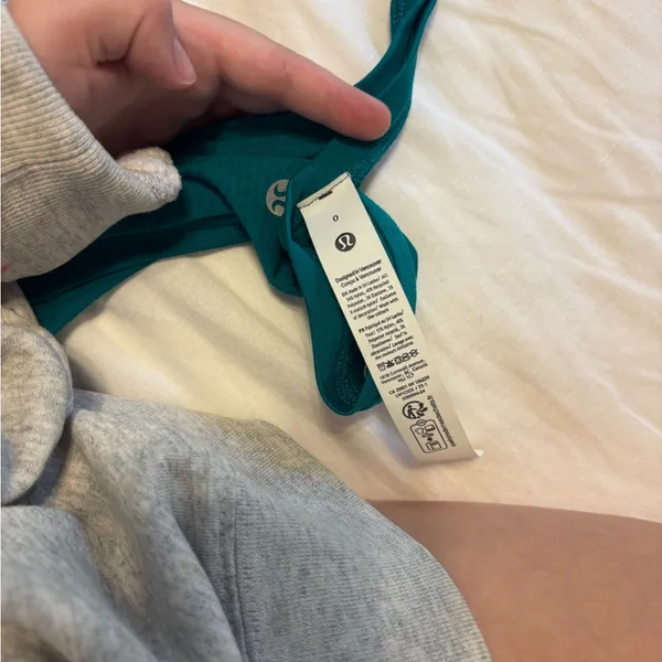 NWOT lululemon athletica Teal Tank Top - Image 3