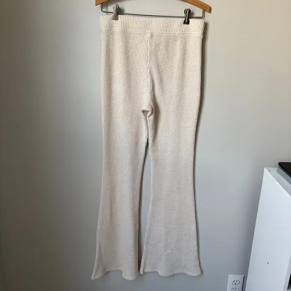 Aerie High Waisted Beige Waffle Knit Flare Pants Women's Medium Tall - Image 2