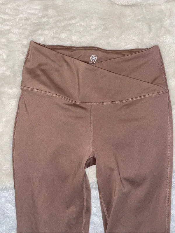 Gaiam Women's mocha Brown Athletic Flare Pants leggings woman’s small stretchy - Image 3