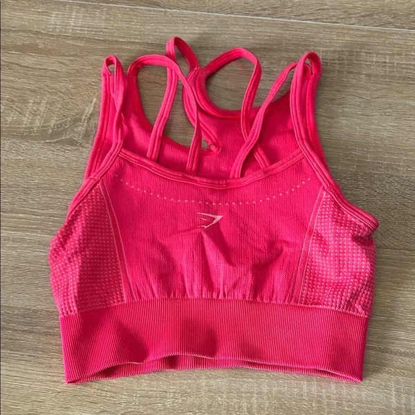 Gymshark Hot Pink Seamless Sports Crop - Image 4