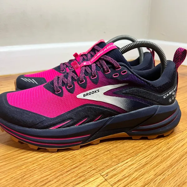 Brooks Cascadia 16 Pink Blue 1203631B425 Size 8W NO BOX - Image 7