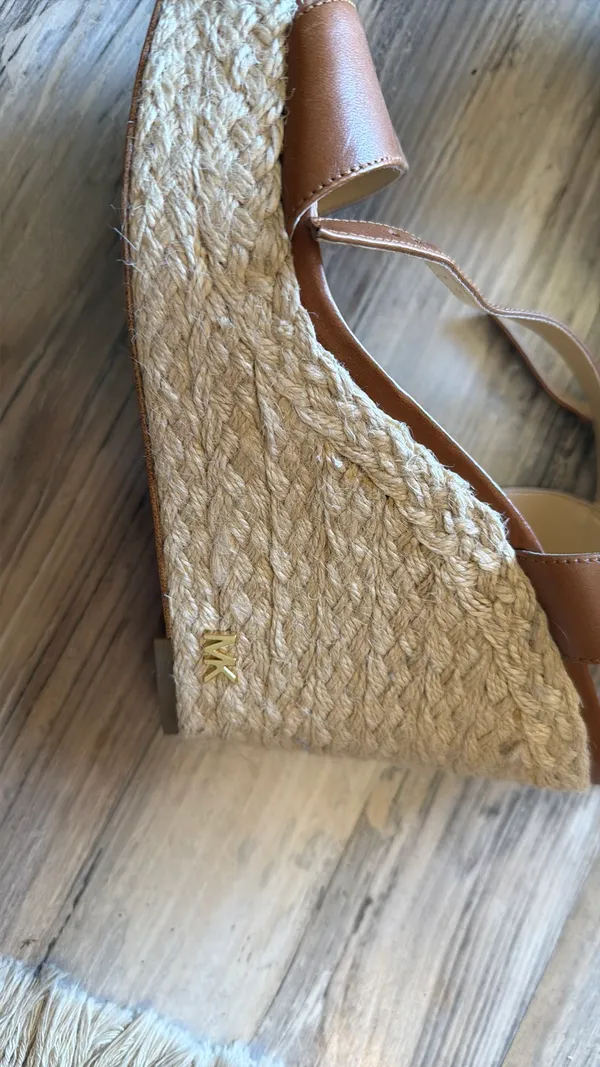 Michael Kors Sandals Wedge 9.5 - Image 4