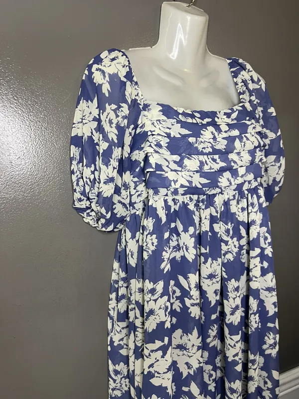 Wallflower Dress Womens Large Blue Floral Square Neck Smocked Maxi Sundress - Image 4