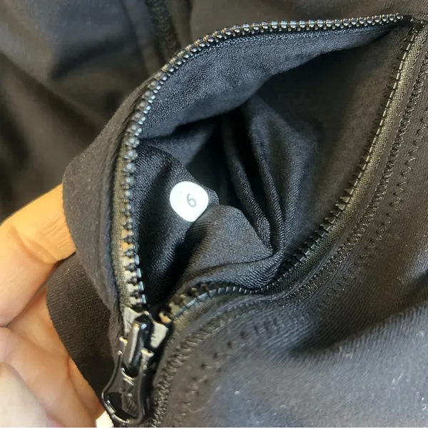 Lululemon Black Forme High Neck Zip Up Jacket w/ Thumb Holes Size 6 - Image 14