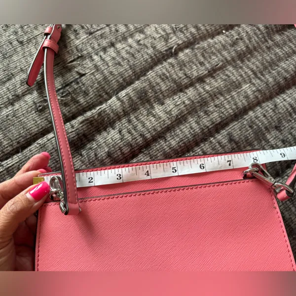 Michael Kors Sheila Tea Rose Crossbody with Adjustable Strap‎ - Image 6