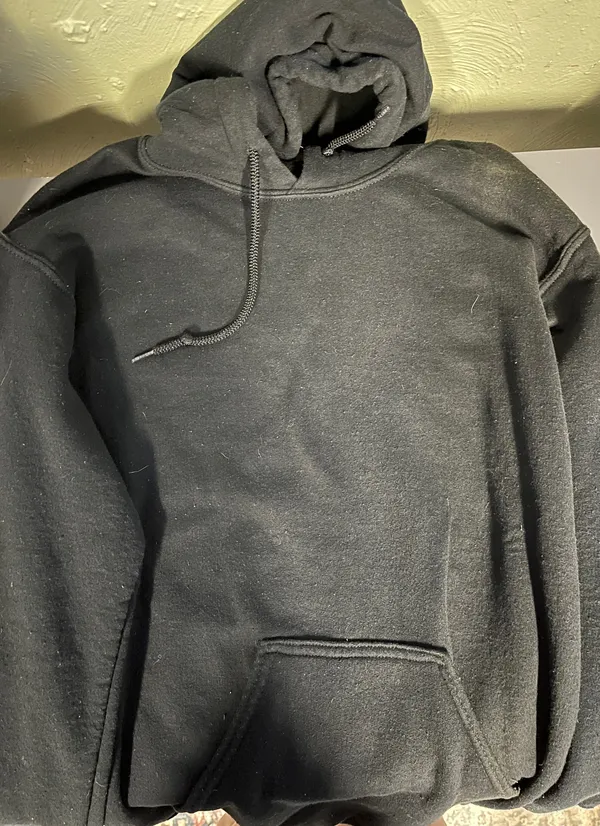 Gildan Hoodie Black Graphic - Image 3