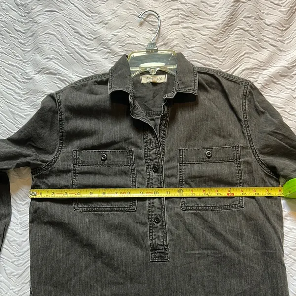 Madewell Charcoal Denim Shirt - Image 5