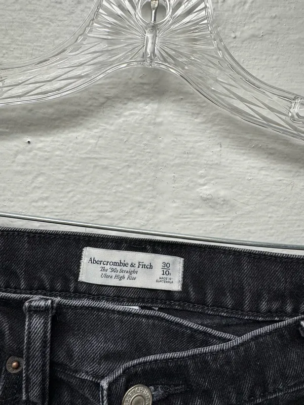Abercrombie & Fitch The 90s Ultra High Rise Black Jeans - Image 9