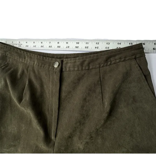 Villager Liz‎ Claiborne Olive Green Faux Suede Pants Womens 14 Short Ankle Y2K - Image 4
