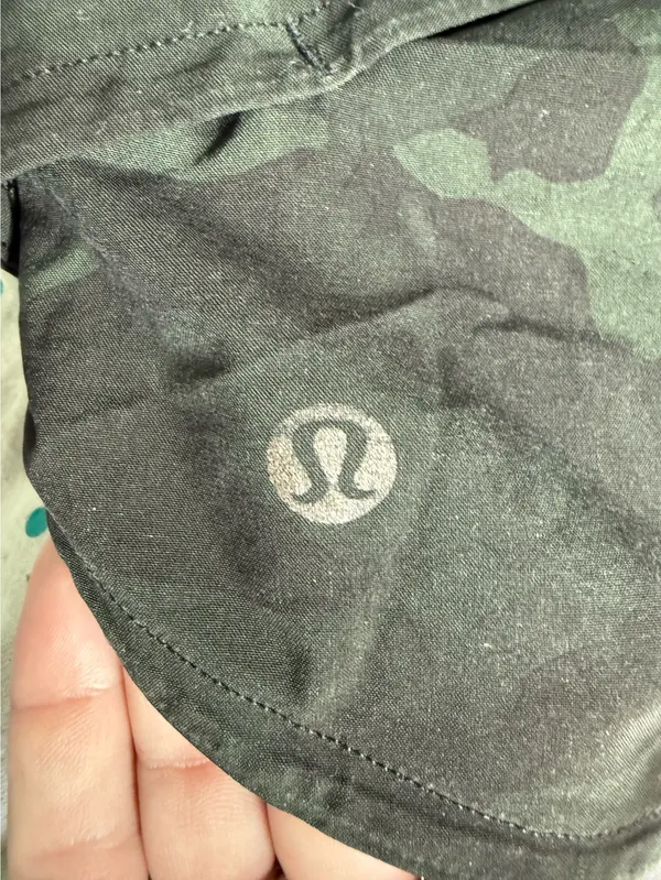 Lululemon Speed Up Shorts 2.5" - Image 4