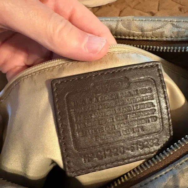 Coach Penelope Signature Sateen Convertible Hobo Bag F19282 EUC - Image 4