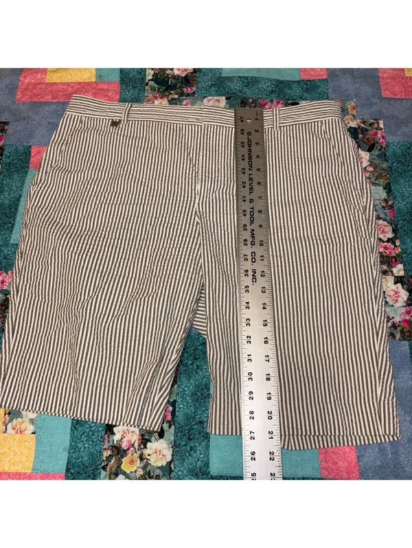 Lauren Ralph Lauren $98 Seersucker Bermuda Women's 14 Striped Bermuda Shorts - Image 9