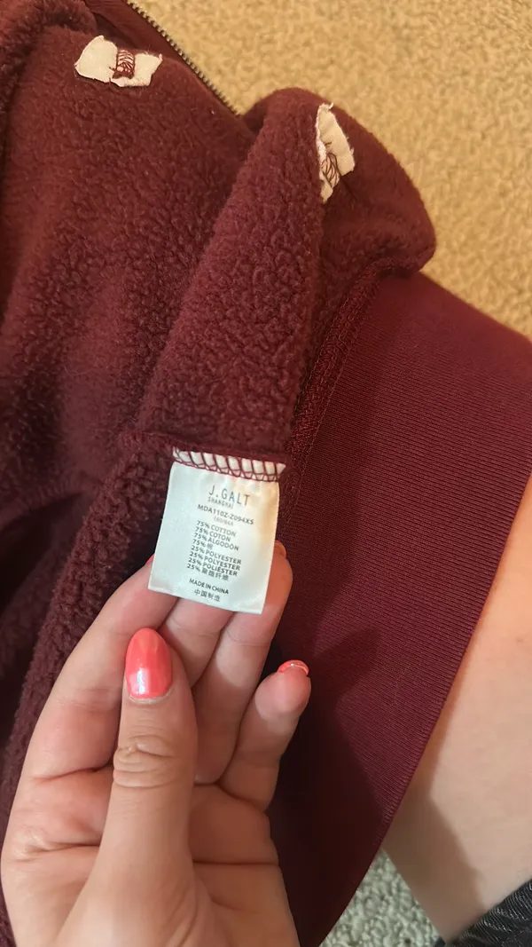 Brandy Melville Maroon Zip-Up Hoodie - Image 4