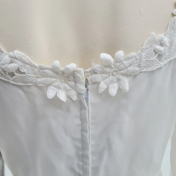 Vintage Wedding Dress White Floral Applique Boho Bridal Gown Union Made - Image 12