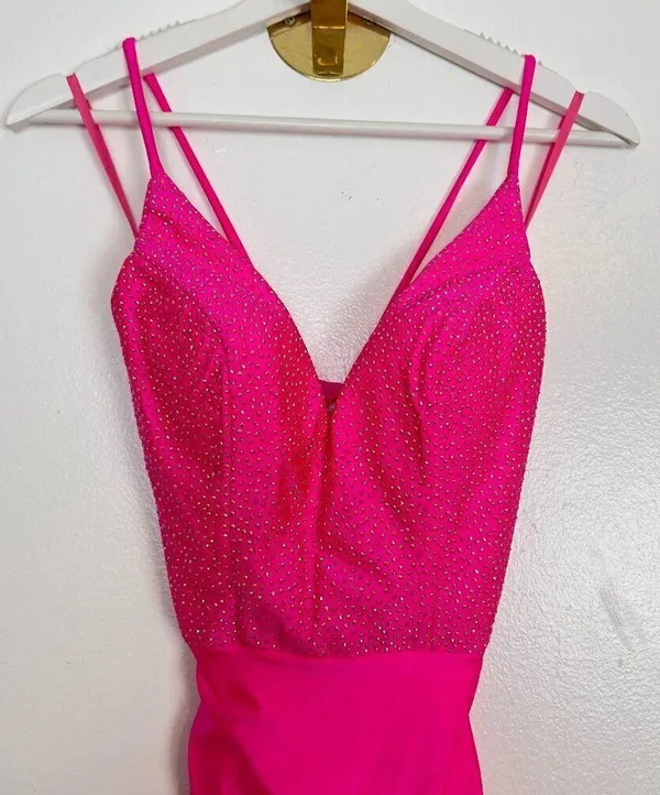 LA FEMME Tie Back Sequin Trumpet Gown in Neon Pink Size US 0 - Image 5