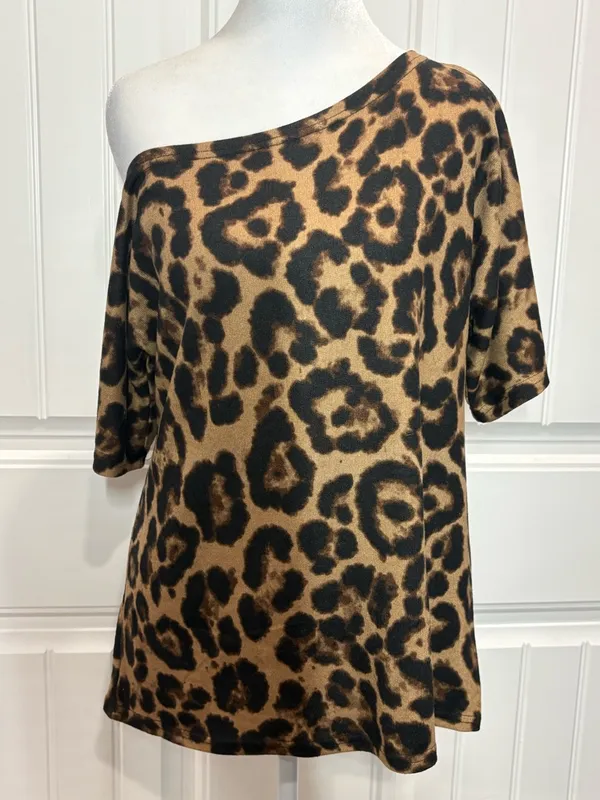 SHEIN Black and Camel Leopard Print Top Sizr M - Image 2