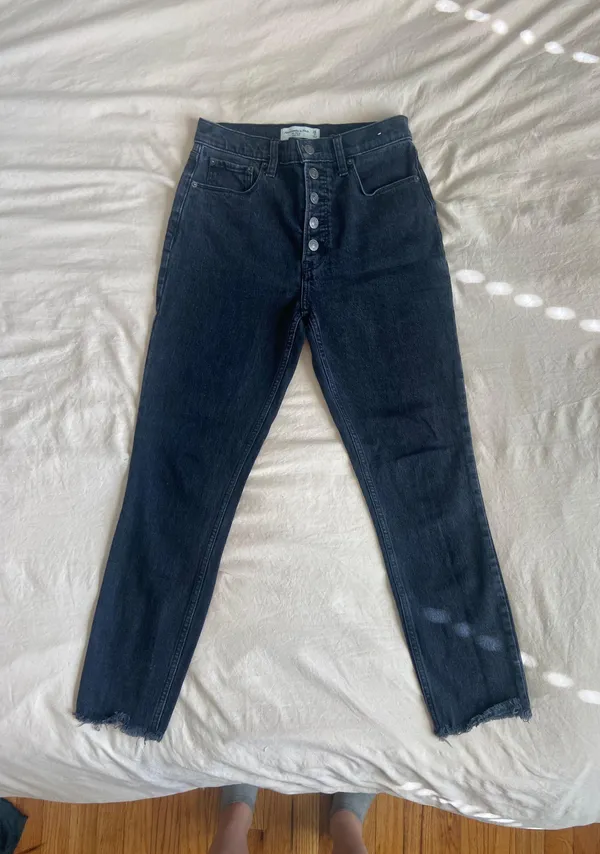 Abercrombie Black High Rise Jeans - Image 8