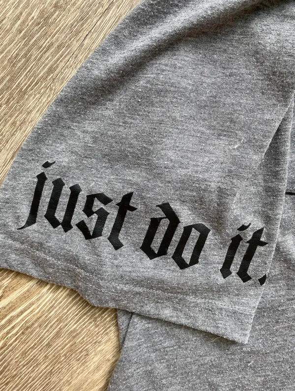 Nike Crop Top T-shirt 🖤 - Image 3