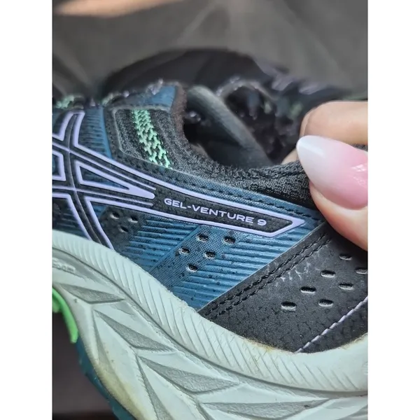 Asics Women's Black and Green Boots - Image 3