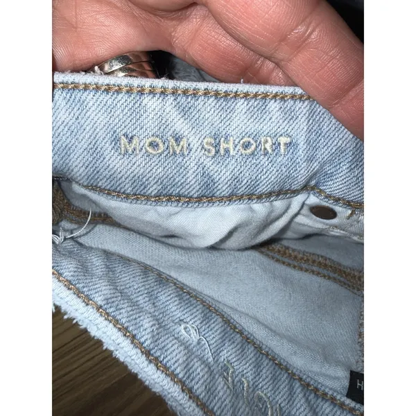 American‎ Eagle Mom Shorts Women's Sz 4 Distressed Stretch Light Wash 2020 - Image 3