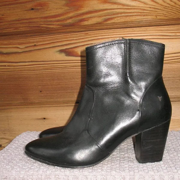 Trask Womens Black 7 Heeled Ankle Boots - Image 5