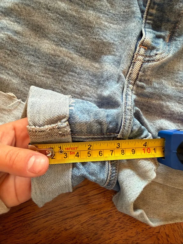 American Eagle Mom Shorts - Image 4