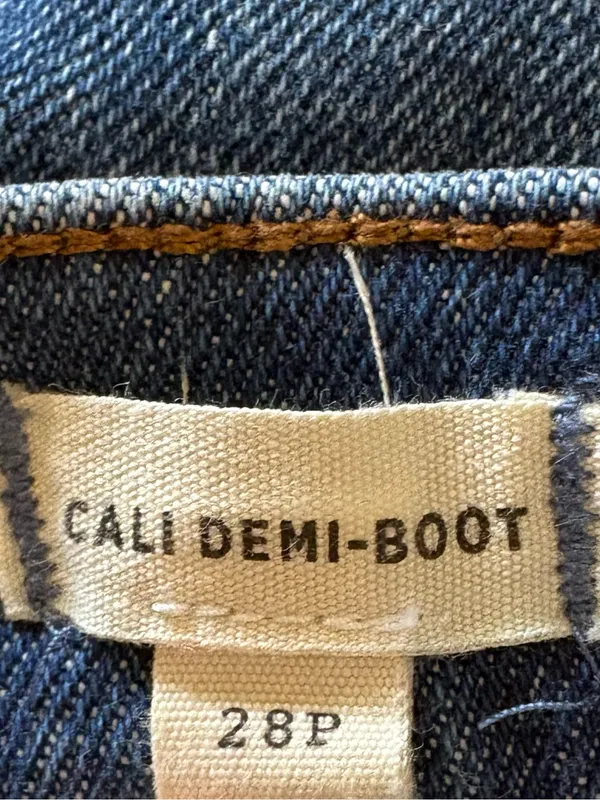 Madewell Cali Demi-Boot Jeans 28P Petite High Rise Raw Hem Medium Wash Classic - Image 10
