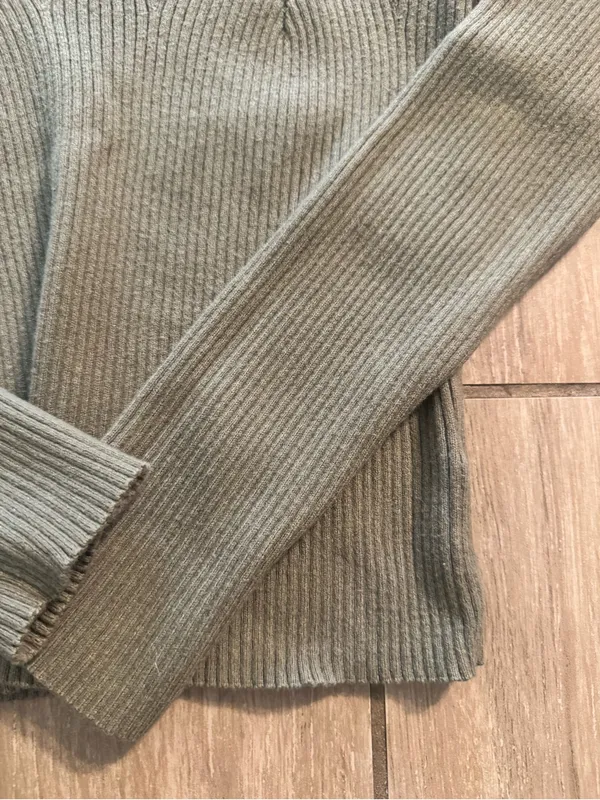 Old Navy Olive Ribbed Scoop-Neck Long-Sleeve Sweater - Image 5