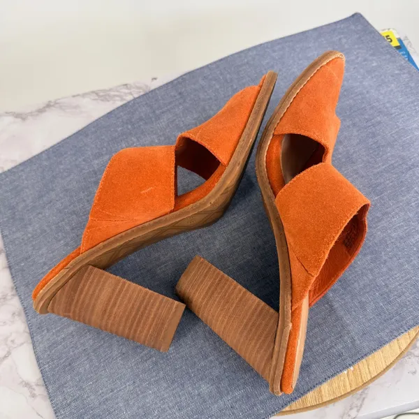UGG Celia‎ Mule Sandals Womens 9 Orange Suede Stacked Block Heel Open Toe Slide - Image 8