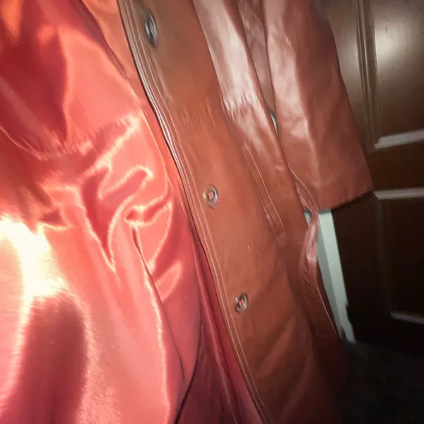 Vintage Avanti Brown Leather Trench Coat from the 1970’s Size Small - Image 4
