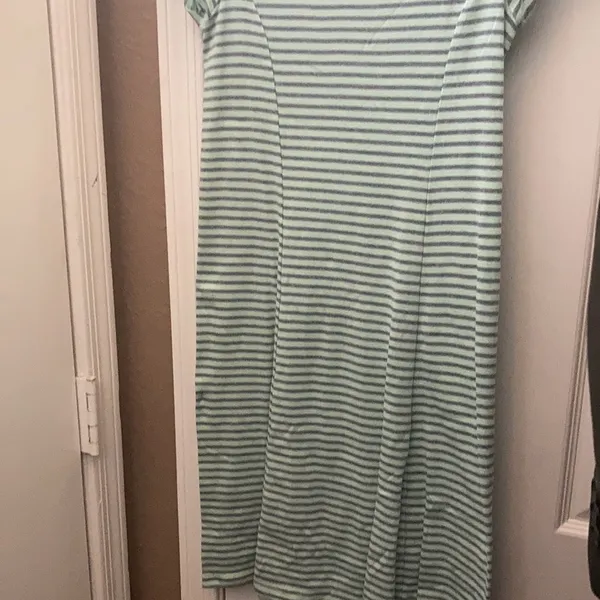 FINAL MARKDOWN Three dots dress medium - Image 2