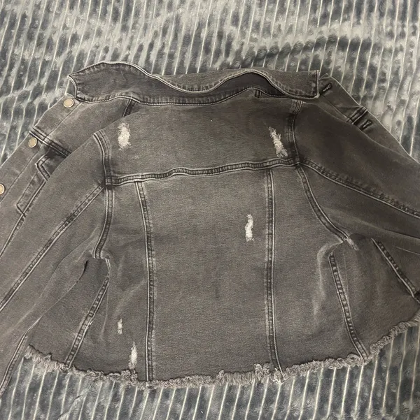 Black denim jacket with distressed details #distressed Size M - Image 2