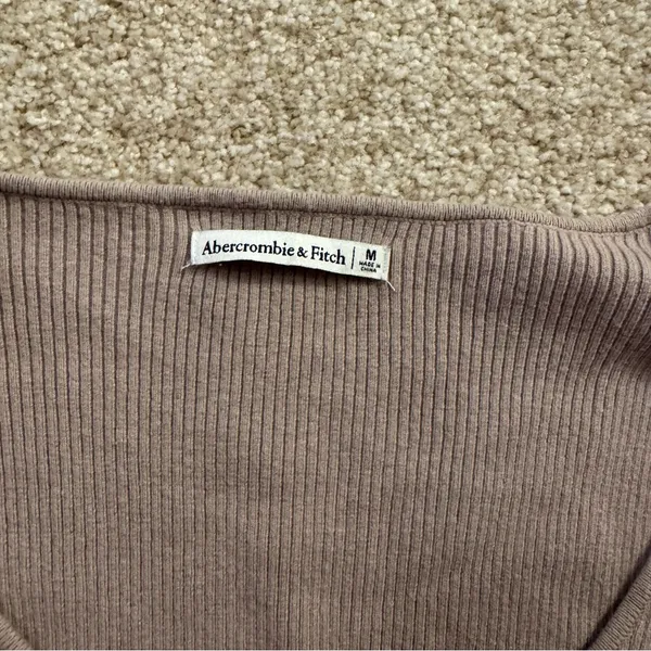 Abercrombie sweater - Image 2