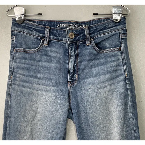 American Eagle Hi Rise Jegging Size 8 Blue Jeans Stretch Distressed Denim Skinny - Image 2