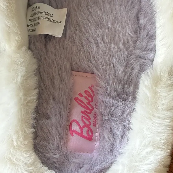NWOT Barbie White and Purple Plush Faux Fur Heart Slip On Slippers Large 8-9 - Image 4