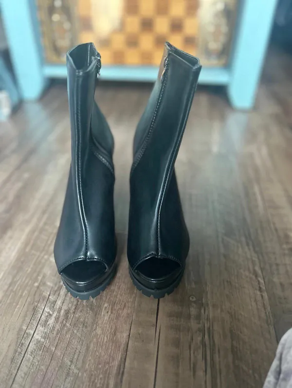 Heeled Peep Toe Booties Black Size 6.5 - Image 9