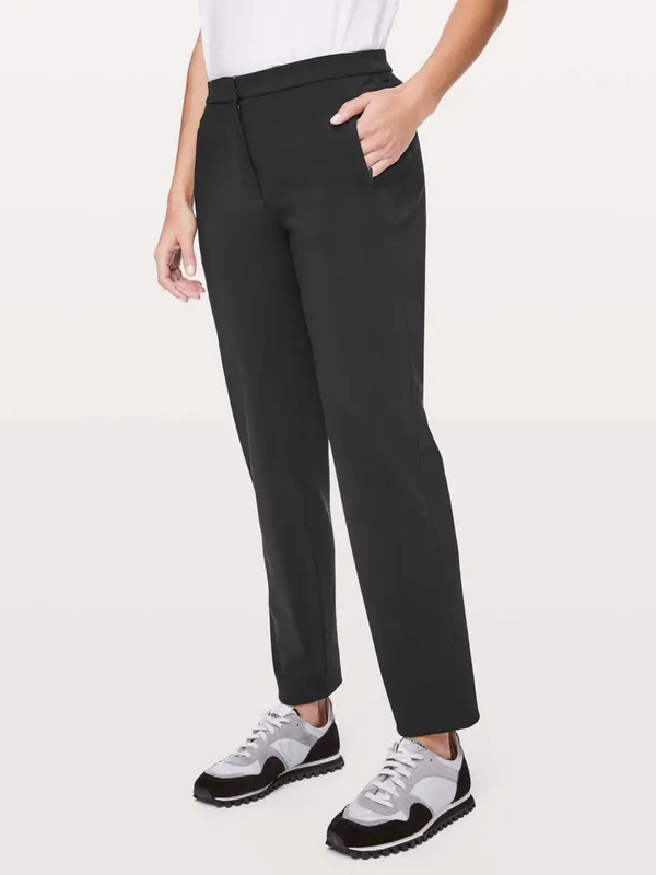 Lululemon On The Move Lightweight Woman’s Straight-Leg Black Pants - Image 2