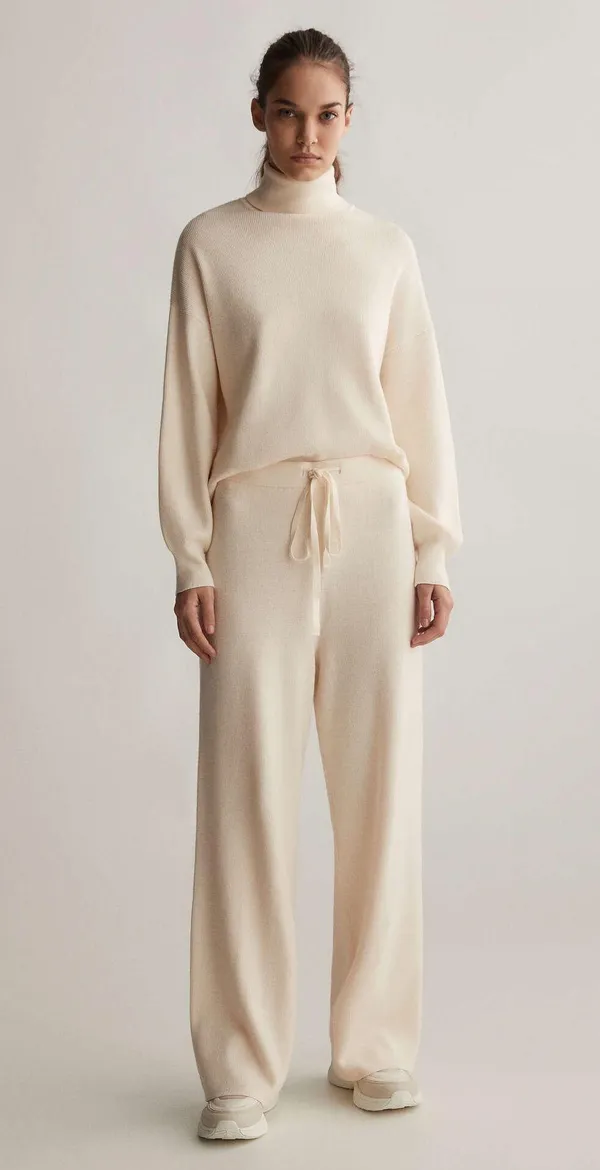 Oysho ribbed asymmetric high neck turtleneck knit sweater - Image 3