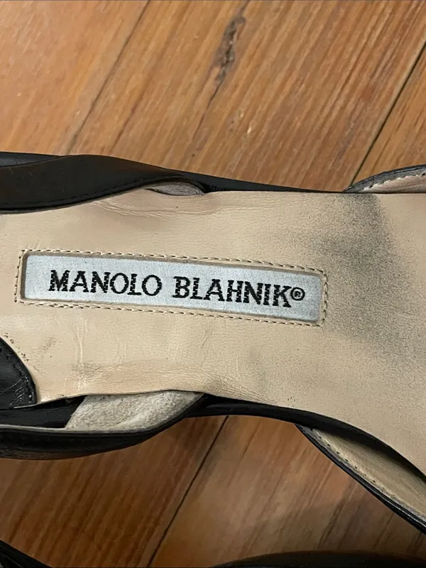 Manolo Blahnik Carolyne Black Leather Pointed Slingback Pumps, Size 41 Italy - Image 11