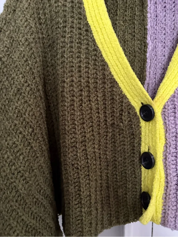 🦇 Batwing Cropped Cardigan 🦇 - Image 3