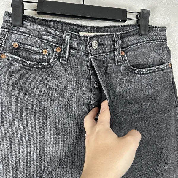 Levis Womens Size 28 Wedgie Straight Jeans Distressed Gray Black Wash Button Fly - Image 3