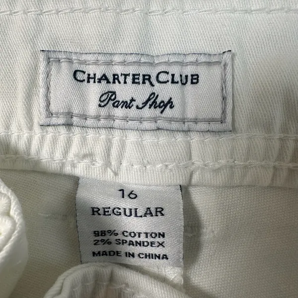 Charter Club White Bermuda Shorts Womens 16 Regular Stretch Cotton Cuffed Hem - Image 3