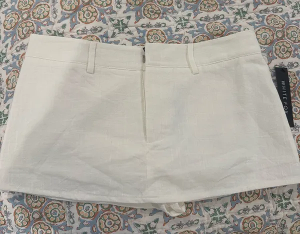 White fox mini skirt - Image 2