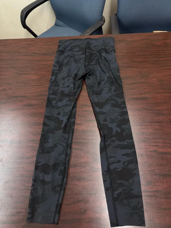 Lululemon Fast Free High Rise Camouflage Athletic Leggings Size 4 - Image 3
