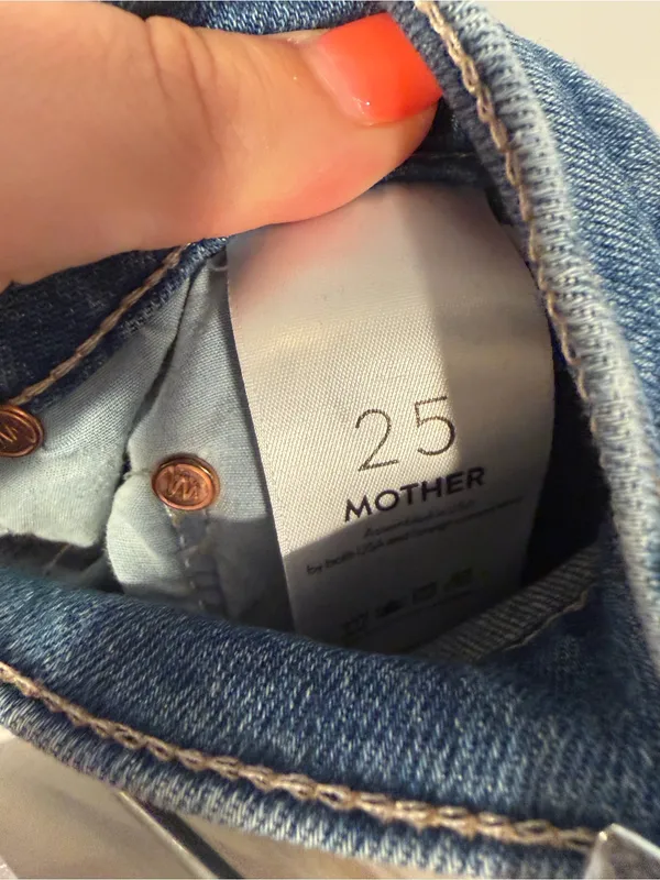 Mother nondistressed button fly butterfly embroidered jeans - Image 4