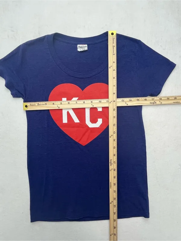 Charlie Hustle Women’s KC Heart Blue Short Sleeve Scoop Neck T-Shirt Small - Image 7