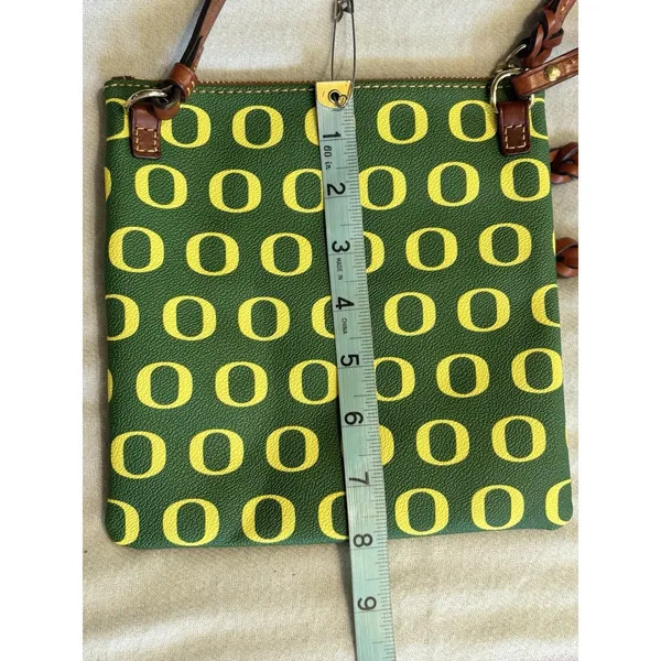 Dooney & Bourke Oregon Ducks College Print Crossbody Bag Logo Green/Yellow‎ Zip - Image 8