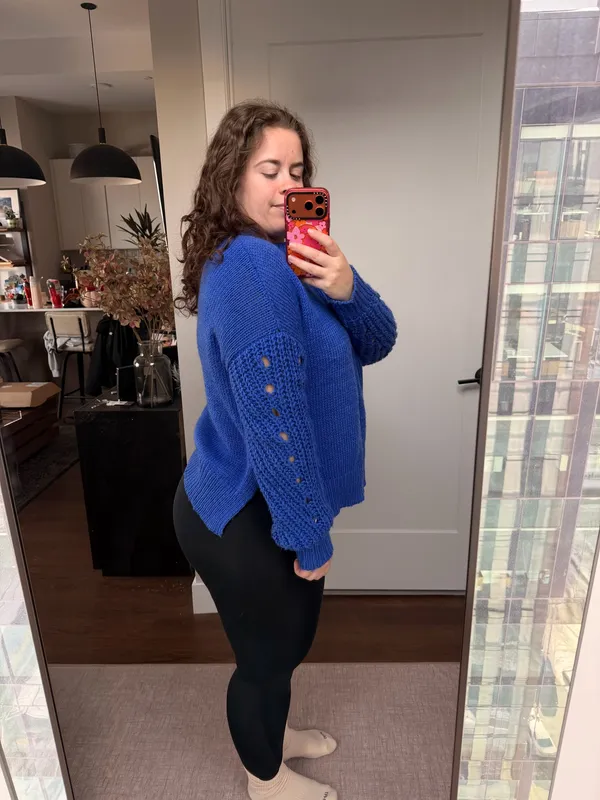 Cobalt blue knit sweater - Image 4