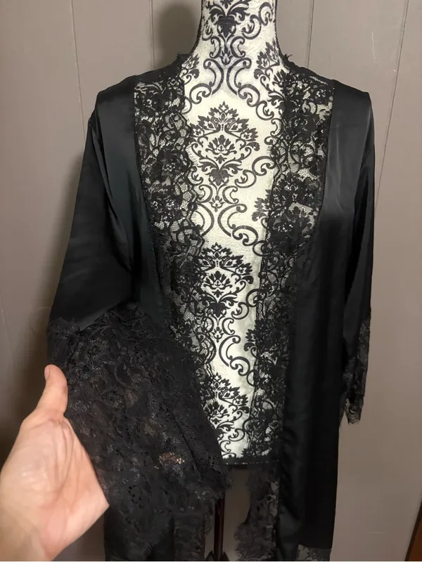 Black Lace Trim Satin Robe Size undefined - Image 3