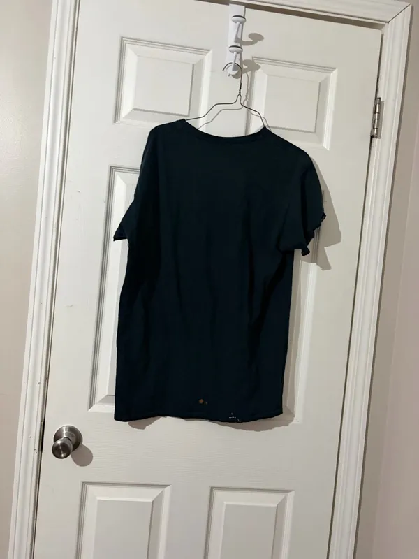 Plain black tee Size L - Image 2